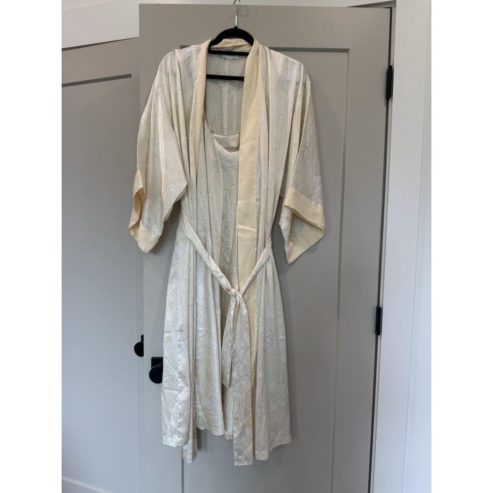 Vintage Natori Nightgown kimono Robe Set Medium Yellow Floral Cottagecore